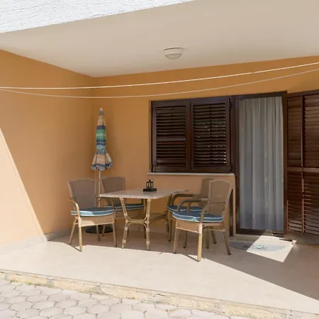 With Parking Spaces - 22814 Apartman Umag